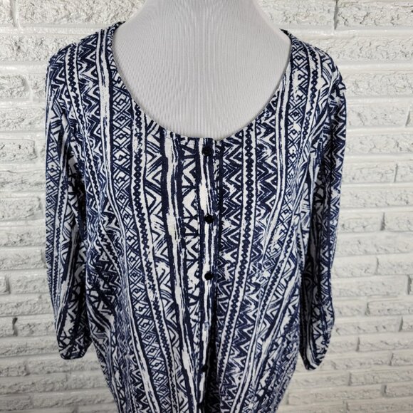 Notations Womens Top 2X Plus Roll Tab Sleeve Blue Geometric Button Up GEO220E - Picture 3 of 10